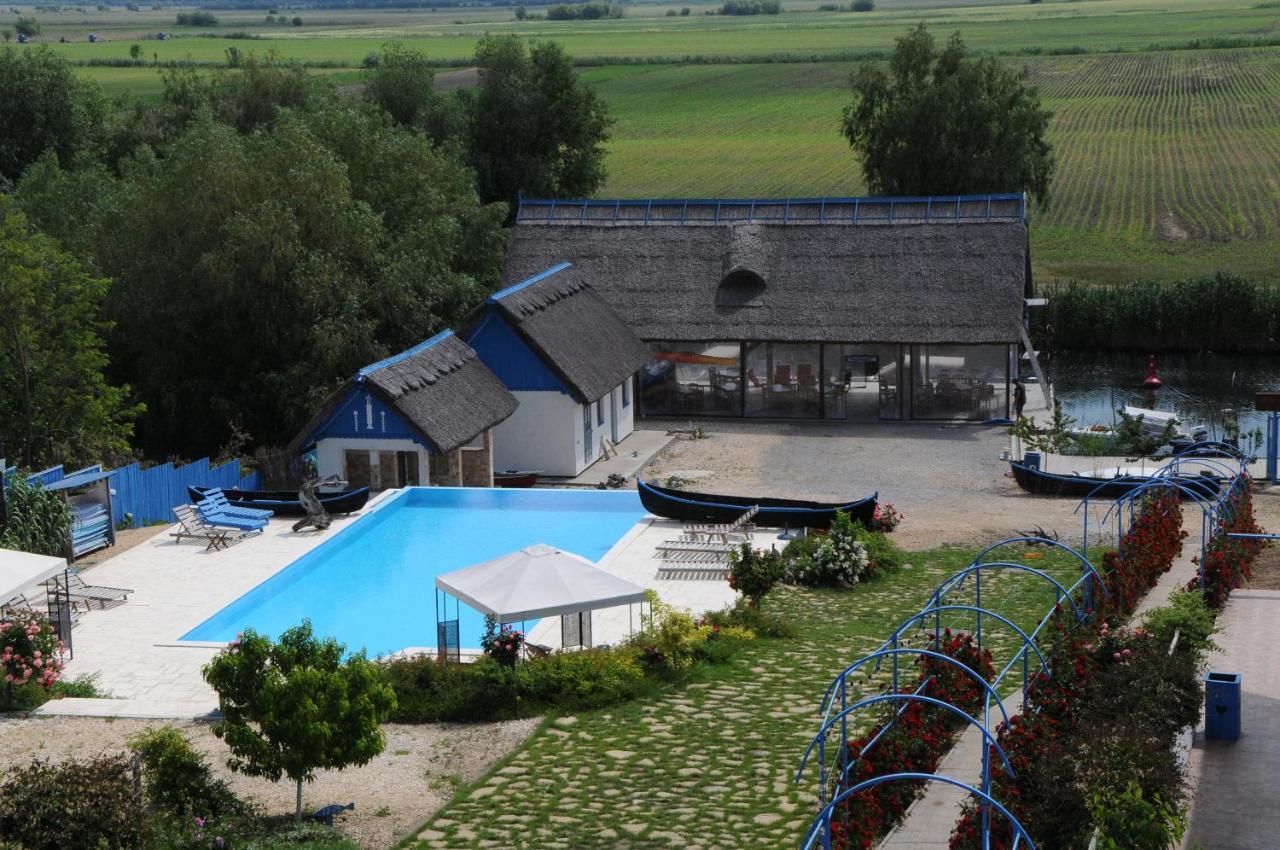 Nena Art Resort Дунавецу-де-Жос Екстер'єр фото