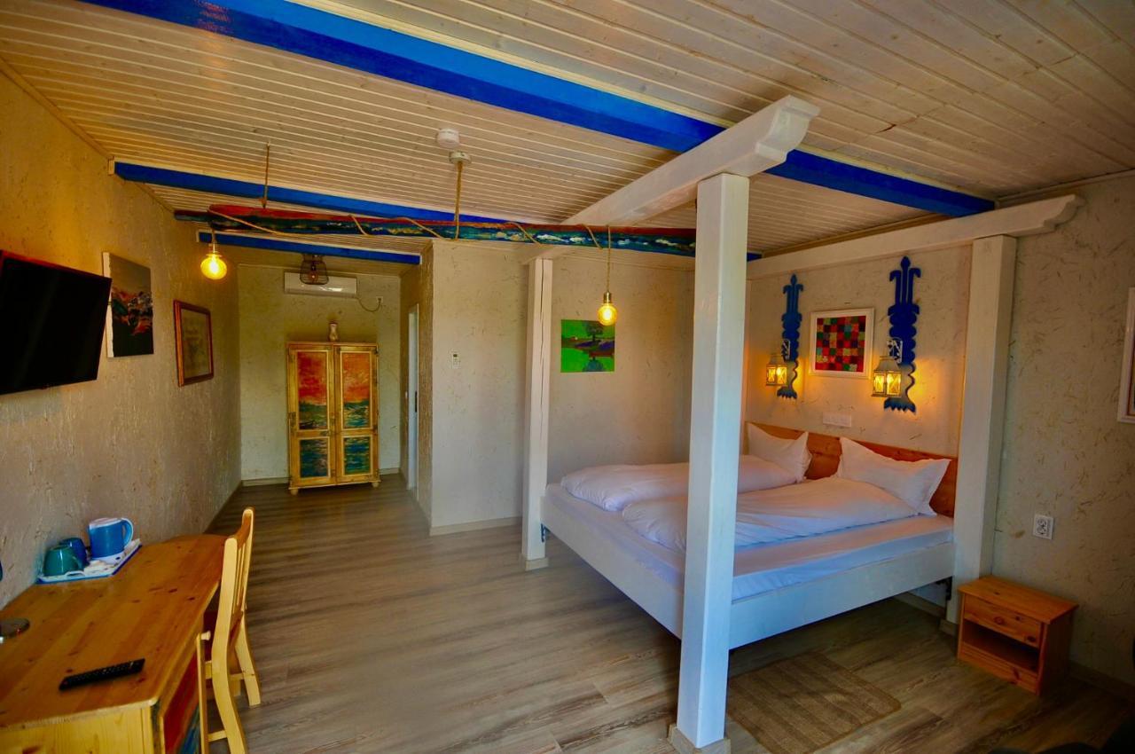 Nena Art Resort Дунавецу-де-Жос Екстер'єр фото