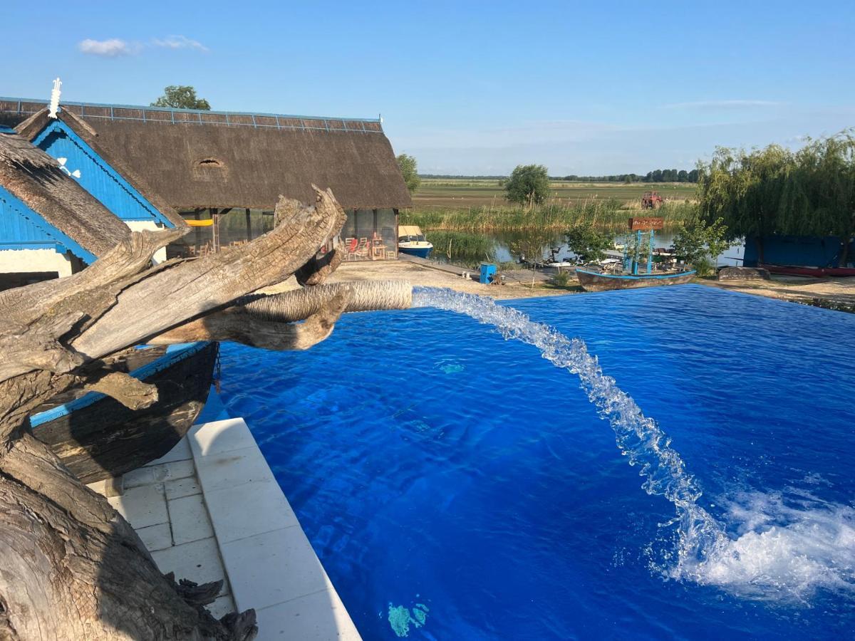 Nena Art Resort Дунавецу-де-Жос Екстер'єр фото